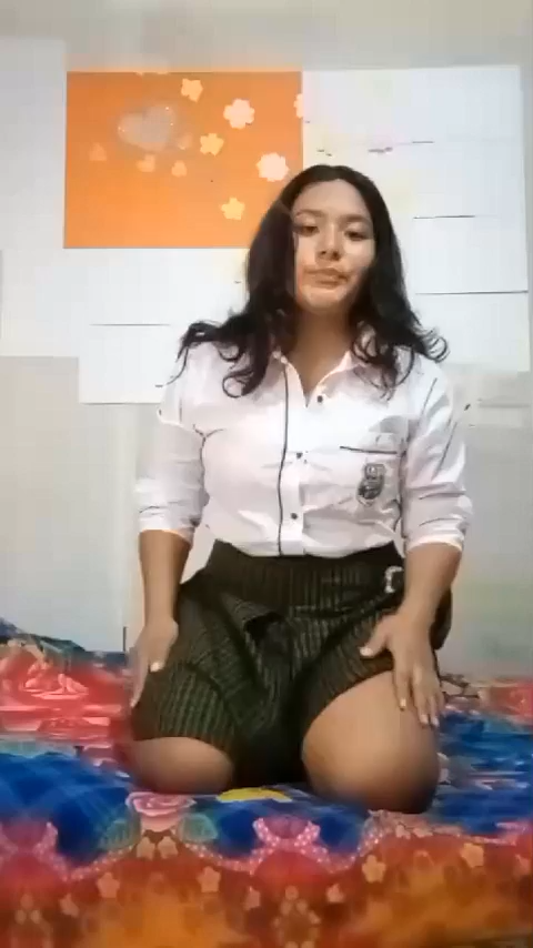 Amiga con DERECHO muestra su todo DESPUES DE CLASES.